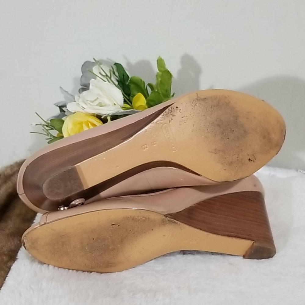 Coach PAOLA open toe patent leather wedge 9 - Picture 7 of 10